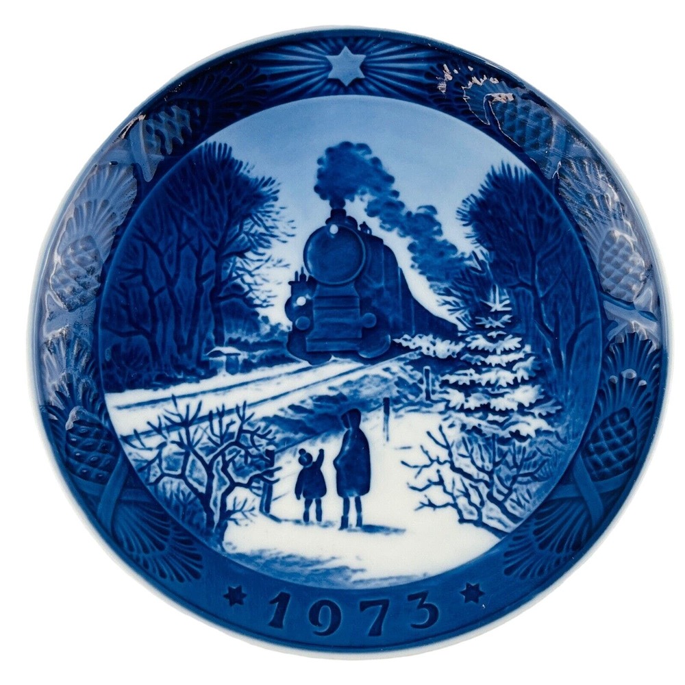 Vintage Royal Copenhagen Going Home For Christmas Blue Plate Kai Lange 1973